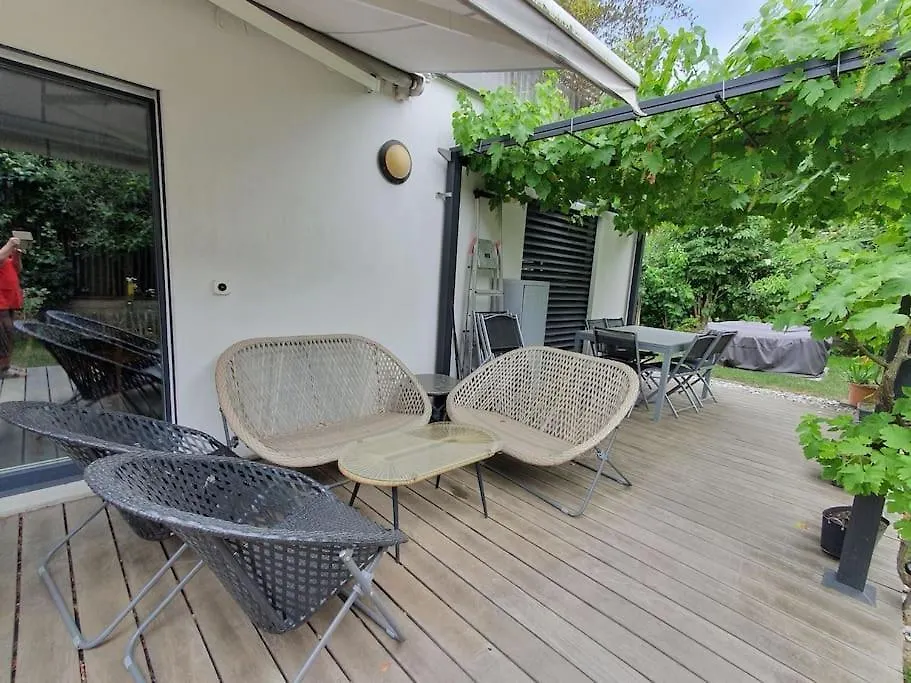 Duplex, Piano, Billard, Ping-Pong, Jardin Apartment Geneva 0*,  Switzerland
